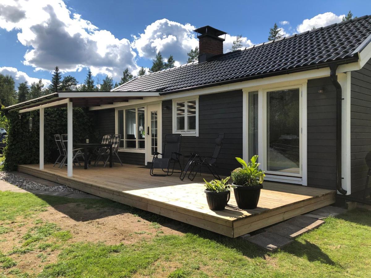 Modern Lakeside Cottage & Boat Near Isaberg Kavsjo Exteriör bild